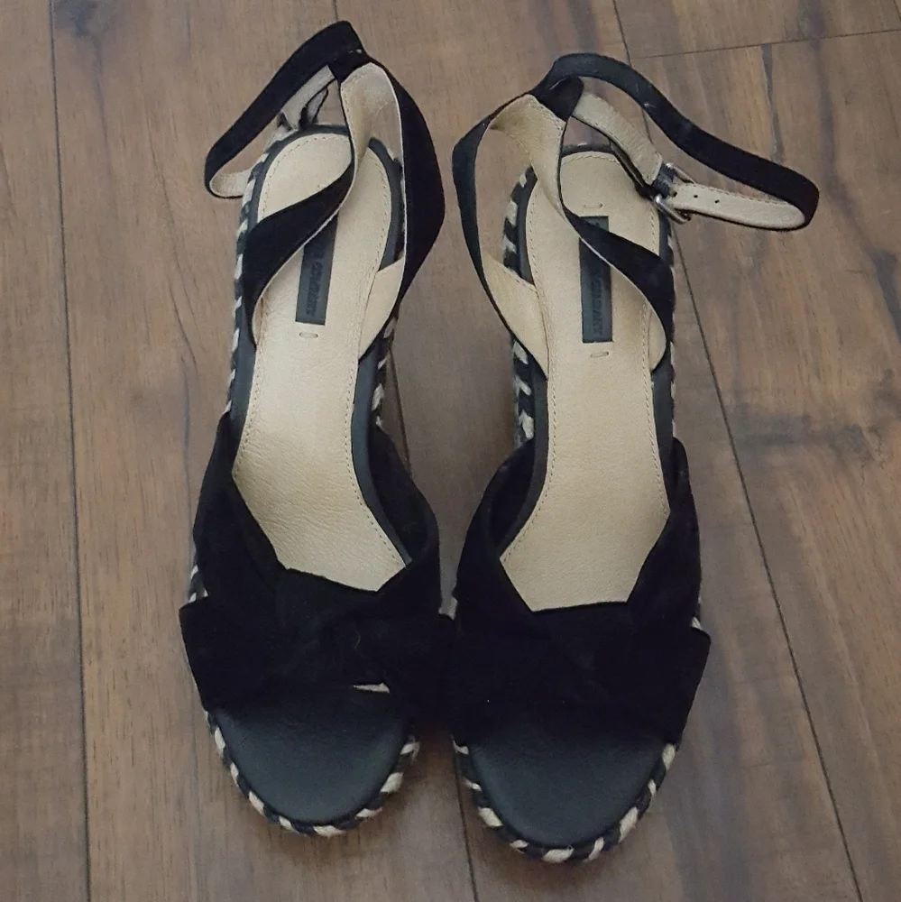 Frye Black Charlotte Twist Ankle Strap Wedge Sandals NWOT‎